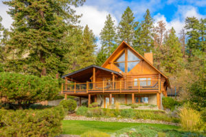 A beautiful log cabin near Sevierville Tennessee