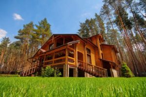 A beautiful log home.