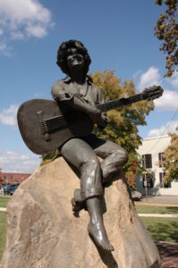 Statue of Dolly Parton at Sevier County Courthouse